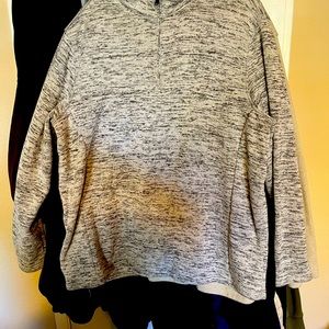 Men’s pullover jackets.